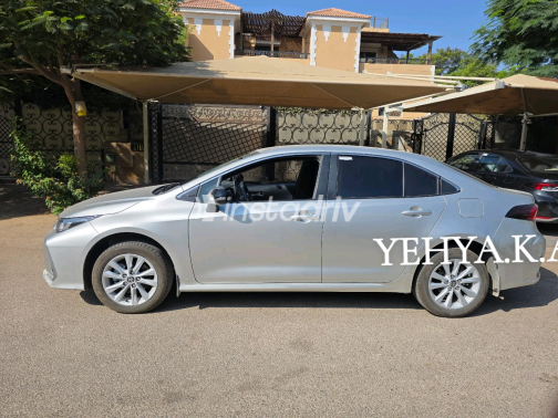 Toyota Corolla 2026 Silver Automatic Used for Sale in Greater Cairo ( Cairo + Giza) - 5