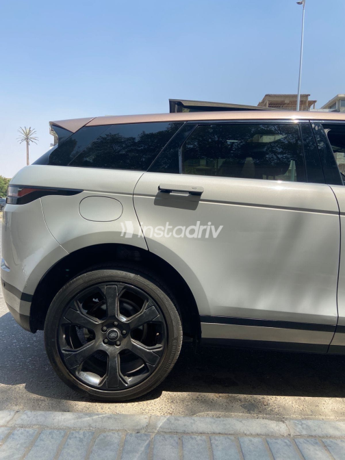 Land Rover Range Rover Evoque 2023 Beige Automatic Used for Sale in Greater Cairo ( Cairo + Giza) - 3