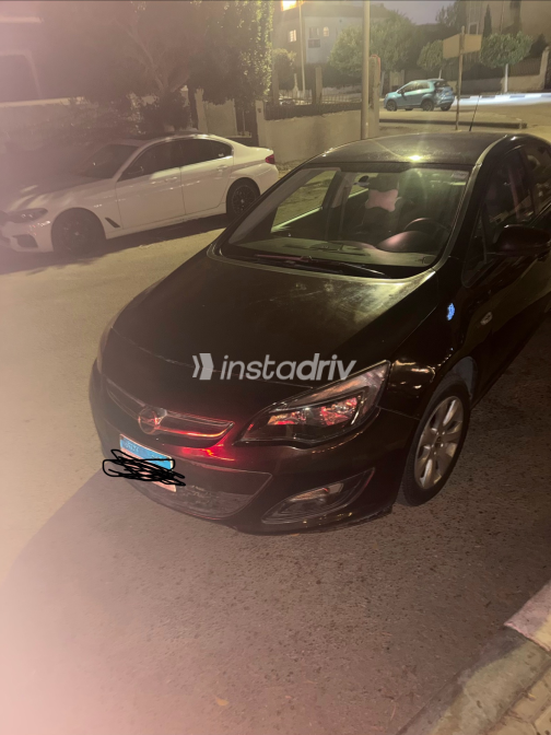 Opel Astra 2016 Brown Automatic Used for Sale in Greater Cairo ( Cairo + Giza) - 1