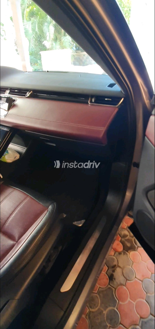 Land Rover Range Rover Evoque 2020 Gray Automatic Used for Sale in Greater Cairo ( Cairo + Giza) - 4