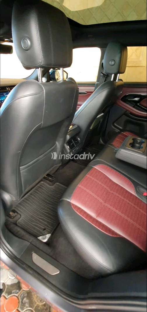 Land Rover Range Rover Evoque 2020 Gray Automatic Used for Sale in Greater Cairo ( Cairo + Giza) - 5