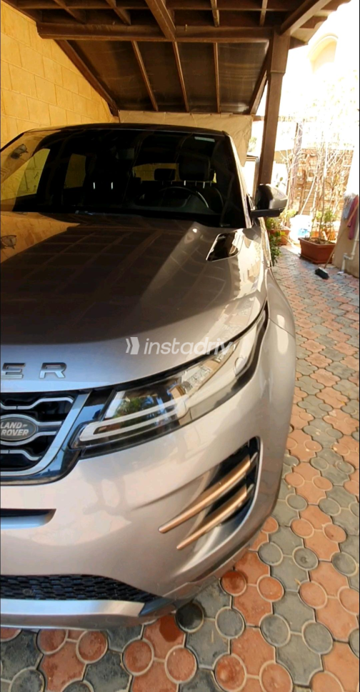 Land Rover Range Rover Evoque 2020 Gray Automatic Used for Sale in Greater Cairo ( Cairo + Giza) - 9