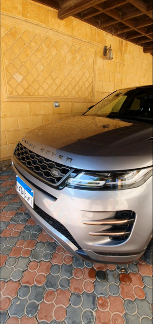 Land Rover Range Rover Evoque 2020 Gray Automatic Used for Sale in Greater Cairo ( Cairo + Giza)