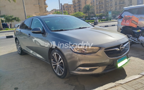 Opel Insignia 2019 Gray Automatic Used for Sale in Greater Cairo ( Cairo + Giza) - 6