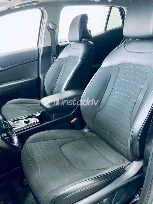 Kia Sportage 2022 White Automatic Used for Sale in Greater Cairo ( Cairo + Giza) - 3