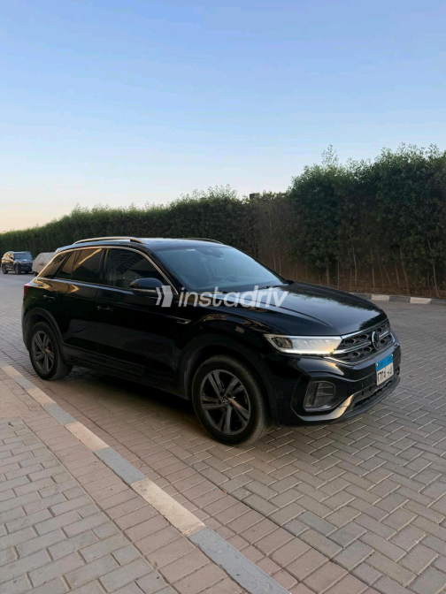 Volkswagen T-Roc 2024 Black Automatic Used for Sale in Greater Cairo ( Cairo + Giza) - 5