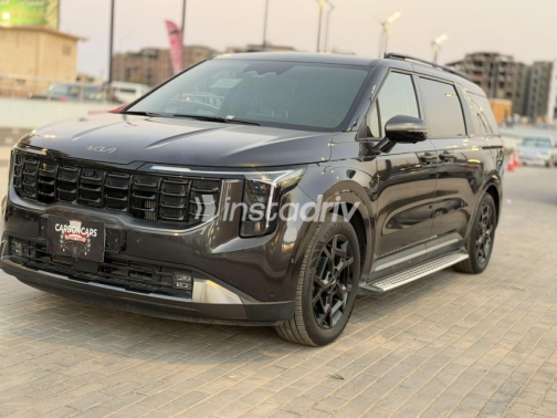 Kia Carnival 2025 Gray Automatic Used for Sale in Nasr city - 2
