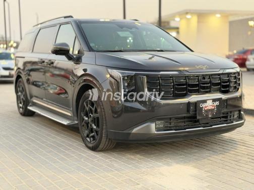 Kia Carnival 2025 Gray Automatic Used for Sale in Nasr city - 3