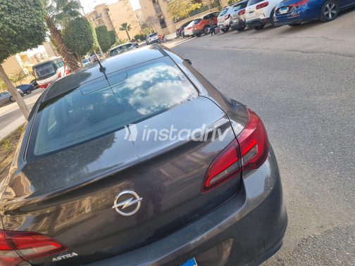 Opel Astra 2016 Dark Gray Automatic Used for Sale in Greater Cairo ( Cairo + Giza) - 2