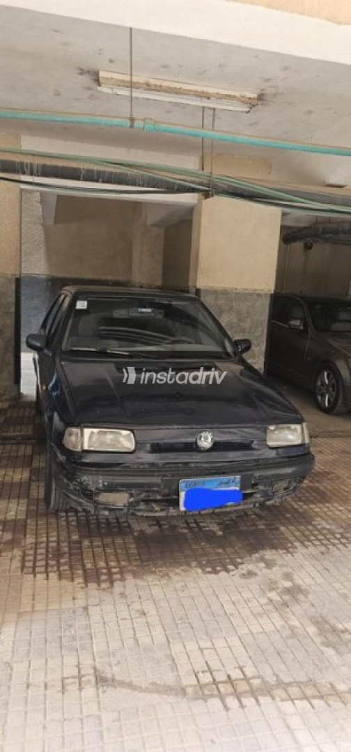Skoda Felicia 1997 Blue Manual Used for Sale in Cairo - 5