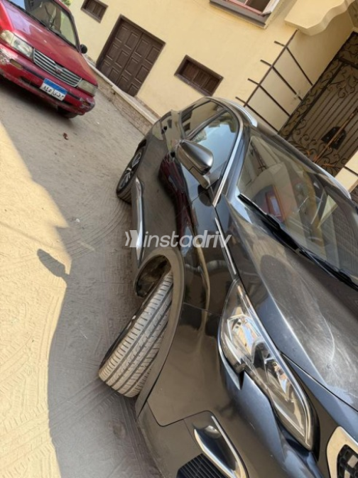 بيجو 3008 2019 أسود أوتوماتيك مستعملة للبيع في الزقازيق - 8