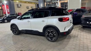 Citroën C5 Aircross 2021 White Automatic Used for Sale in Sheikh Zayed City