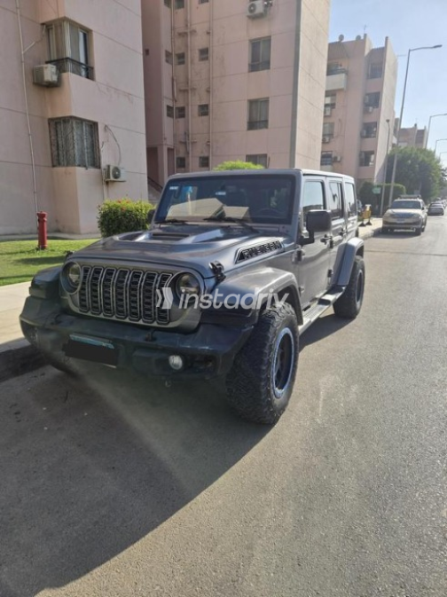 Jeep Wrangler 2013 Gray Automatic Used for Sale in Cairo - 2