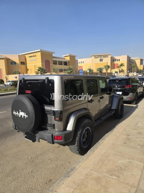 Jeep Wrangler 2013 Gray Automatic Used for Sale in Cairo - 4