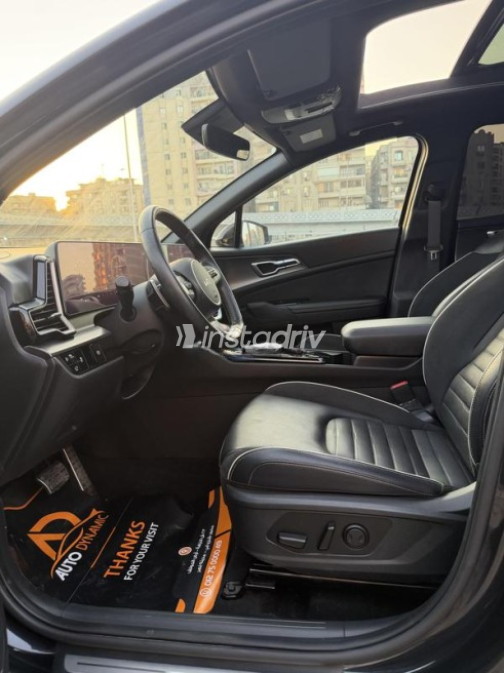 Kia Sportage 2024 Black Automatic Used for Sale in Nasr city - 6