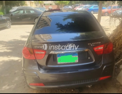 Hyundai Elantra HD 2019 Gray Automatic Used for Sale in Greater Cairo ( Cairo + Giza) - 4