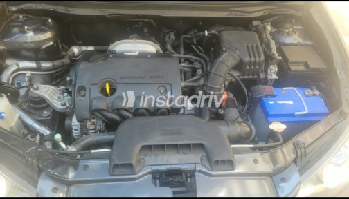 Hyundai Elantra HD 2019 Gray Automatic Used for Sale in Greater Cairo ( Cairo + Giza) - 5