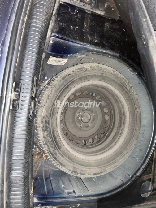 Volkswagen Passat 1999 White Automatic Used for Sale in Greater Cairo ( Cairo + Giza) - 1
