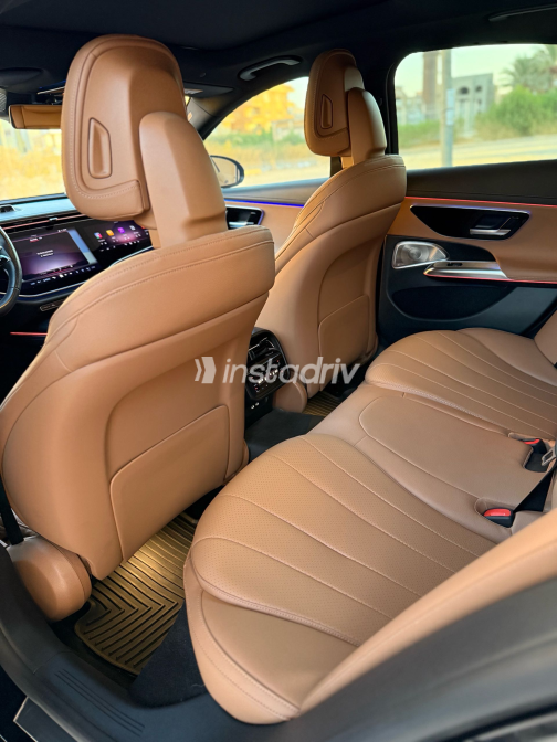 Mercedes E 200 2024 Black Automatic Used for Sale in Greater Cairo ( Cairo + Giza) - 3