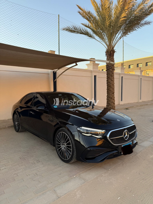 Mercedes E 200 2024 Black Automatic Used for Sale in Greater Cairo ( Cairo + Giza) - 7