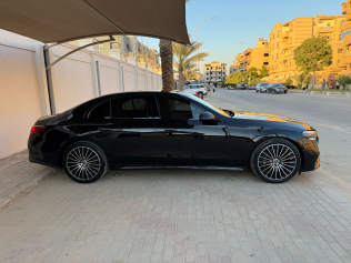 Mercedes E 200 2024 Black Automatic Used for Sale in Greater Cairo ( Cairo + Giza)