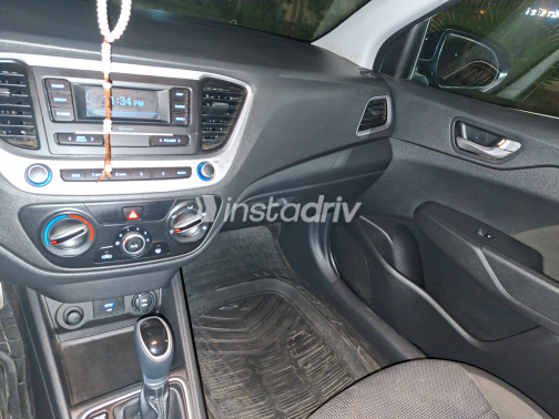 Hyundai Accent 2021 White Automatic Used for Sale in Greater Cairo ( Cairo + Giza) - 5