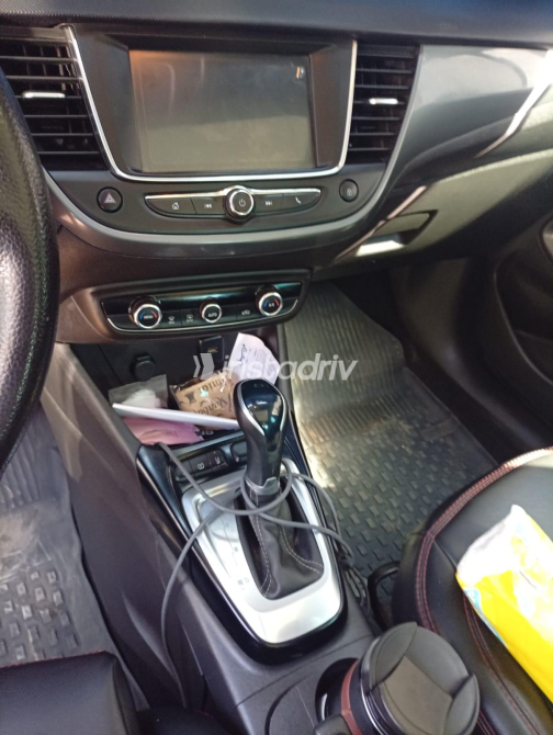 Opel Crossland 2021 White Automatic Used for Sale in Greater Cairo ( Cairo + Giza) - 5