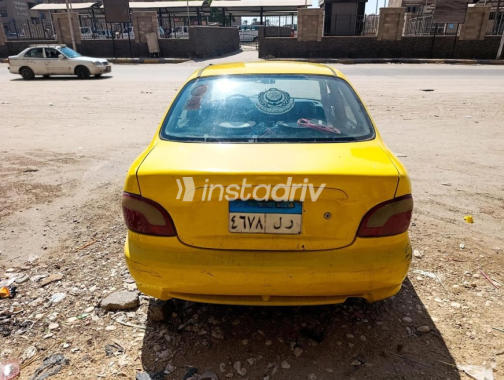 Hyundai Accent 2000 Yellow Automatic Used for Sale in Giza - 5