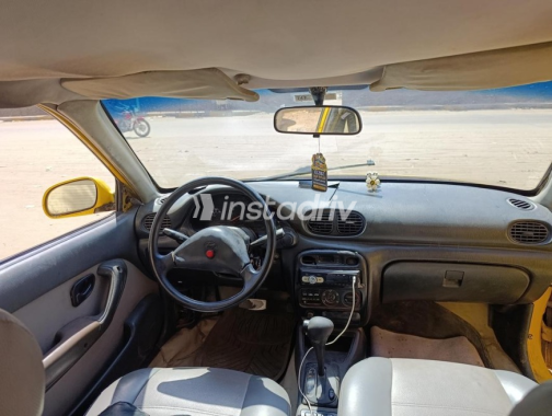Hyundai Accent 2000 Yellow Automatic Used for Sale in Giza - 7