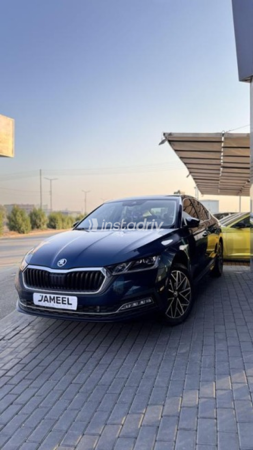 Skoda Octavia 2023 Dark Blue Automatic Used for Sale in El Mahalla - 4