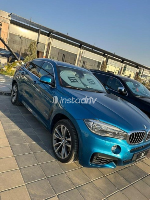 بي ام دبليو X6 2019 أزرق غامق أوتوماتيك مستعملة للبيع في القاهرة - 2