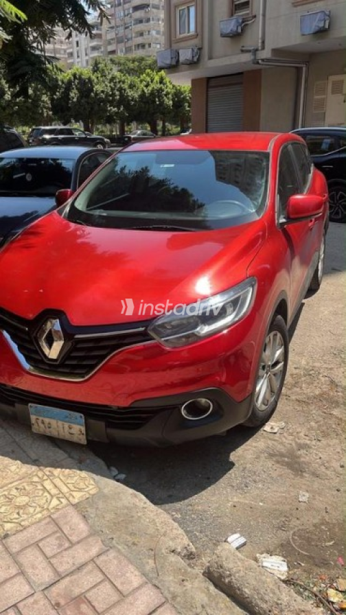 Renault Kadjar 2018 Red Automatic Used for Sale in Nasr city - 3