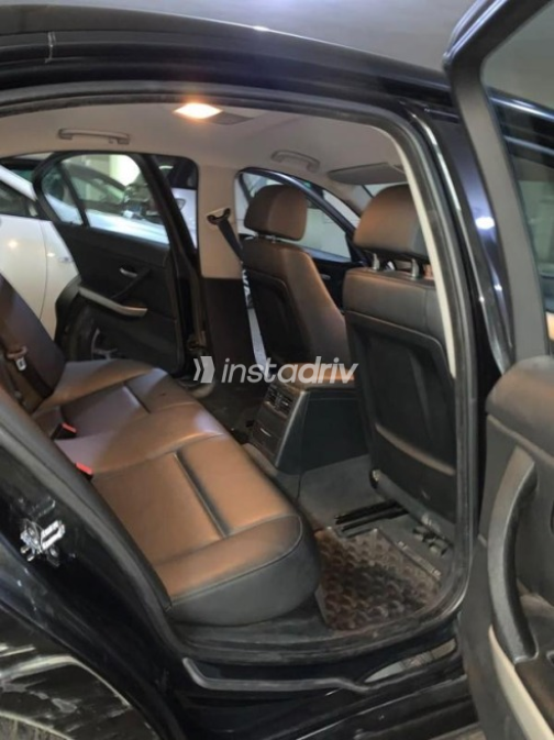 BMW 318 2009 Black Automatic Used for Sale in Alexandria - 9