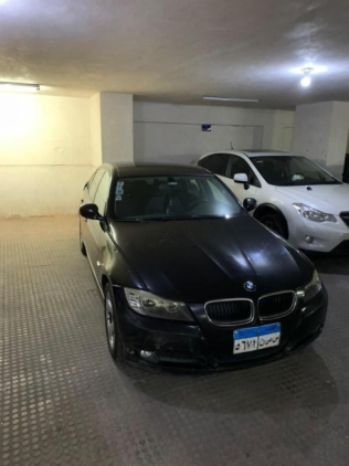 BMW 318 2009 Black Automatic Used for Sale in Alexandria