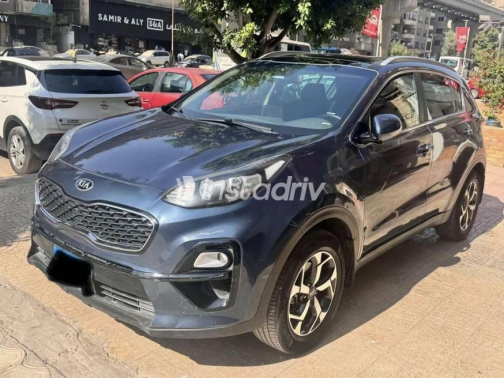 Kia Sportage 2020 Dark Blue Automatic Used for Sale in Nasr city - 6