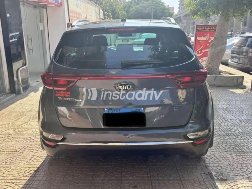Kia Sportage 2020 Dark Blue Automatic Used for Sale in Nasr city - 8