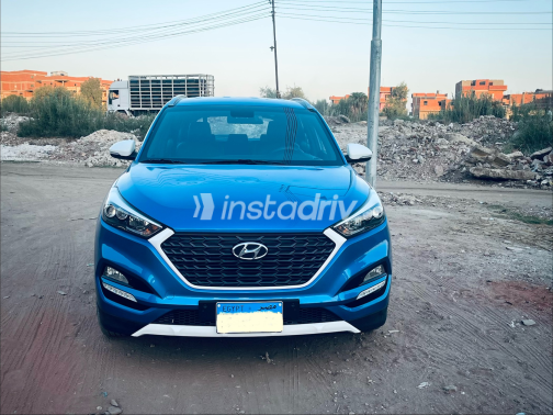 Hyundai Tucson 2017 Blue Automatic Used for Sale in Greater Cairo ( Cairo + Giza) - 1
