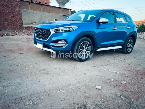 Hyundai Tucson 2017 Blue Automatic Used for Sale in Greater Cairo ( Cairo + Giza) - 6