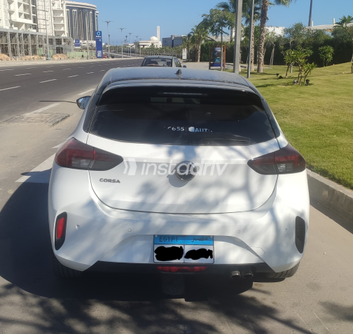 Opel Corsa 2022 White Automatic Used for Sale in Greater Cairo ( Cairo + Giza) - 5