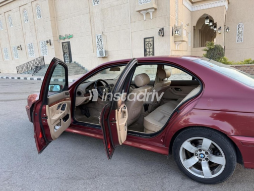 BMW 520 2002 Red Automatic Used for Sale in Cairo - 10