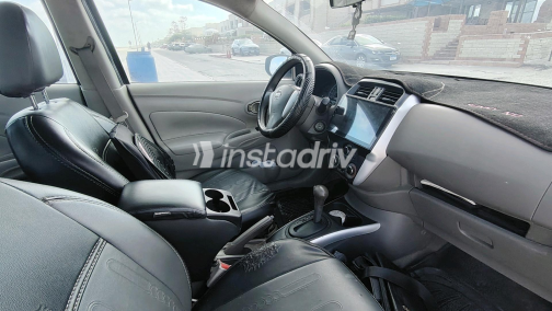 Nissan Sunny 2019 Black Automatic Used for Sale in Greater Cairo ( Cairo + Giza) - 10