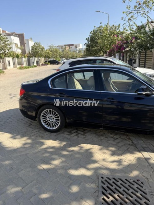 BMW 320 2015 Blue Automatic Used for Sale in Cairo - 1