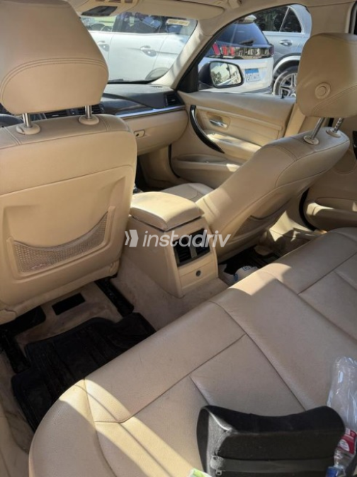BMW 320 2015 Blue Automatic Used for Sale in Cairo - 6