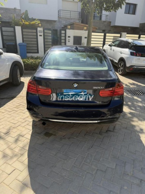 BMW 320 2015 Blue Automatic Used for Sale in Cairo - 9