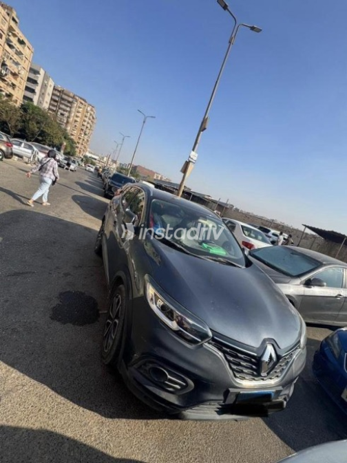 رينو كادجار 2019 رمادي غامق أوتوماتيك مستعملة للبيع في القاهرة - 2