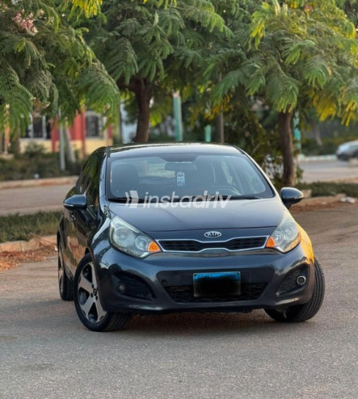 Kia Rio 2015 Gray Automatic Used for Sale in Greater Cairo ( Cairo + Giza) - 4