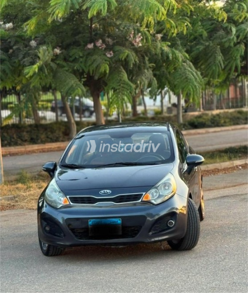 Kia Rio 2015 Gray Automatic Used for Sale in Greater Cairo ( Cairo + Giza) - 9