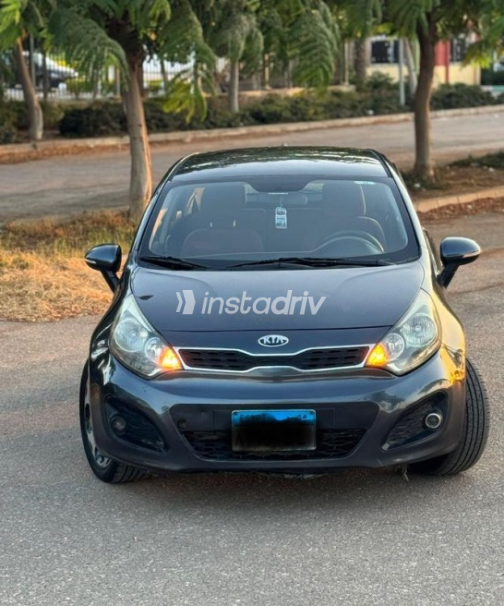 Kia Rio 2015 Gray Automatic Used for Sale in Greater Cairo ( Cairo + Giza) - 10