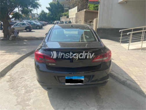 Opel Astra 2020 Black Automatic Used for Sale in Maadi - 2