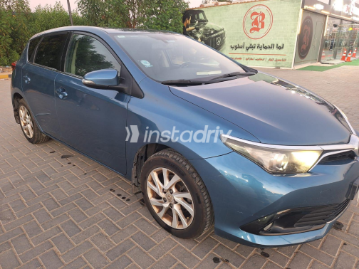 Toyota Auris 2019 Blue Automatic Used for Sale in Greater Cairo ( Cairo + Giza) - 4